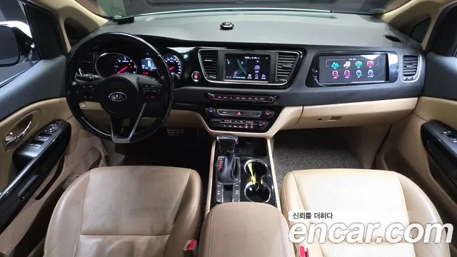 Kia Carnival 2018 thumb 7