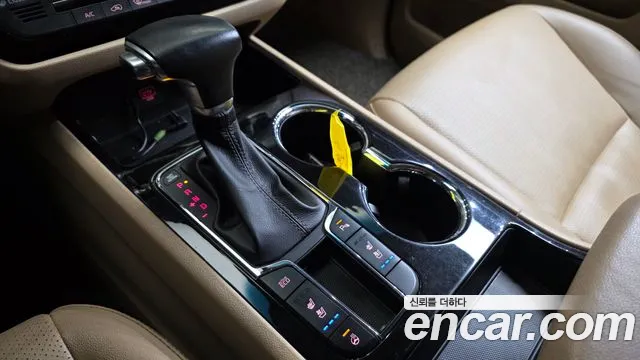 Kia Carnival 2018 thumb 9