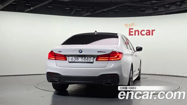 BMW 5 серии 2019 thumb 4