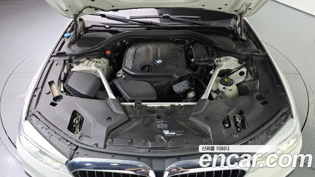 BMW 5 серии 2019 thumb 6