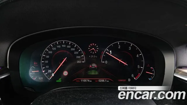 BMW 5 серии 2019 thumb 8