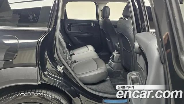 Mini Countryman 2023 thumb 11