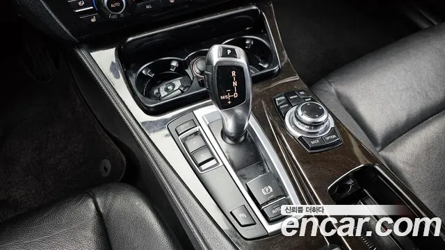 BMW 5 серии 2013 thumb 9
