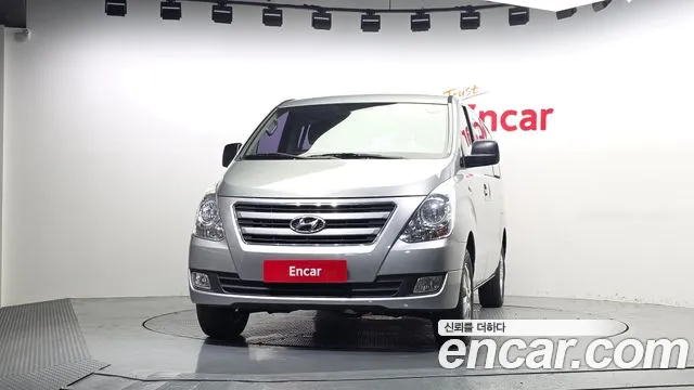 Hyundai Starex 2016 thumb 3