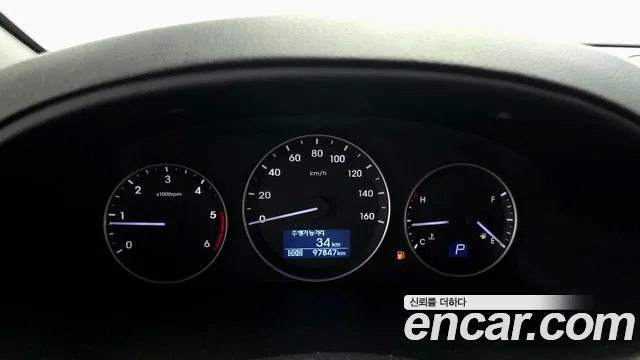 Hyundai Starex 2016 thumb 8