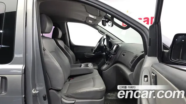Hyundai Starex 2016 thumb 11