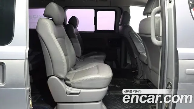Hyundai Starex 2016 thumb 12