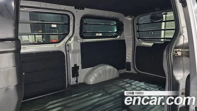 Hyundai Starex 2021 thumb 12