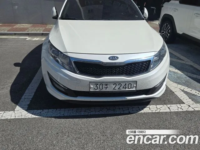 Kia K5 2012 thumb 10