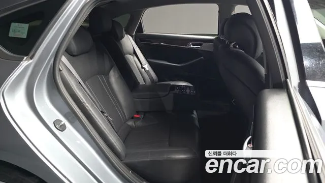 Hyundai Genesis 2015 thumb 12