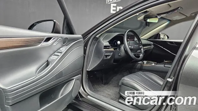 Genesis G80 2022 thumb 10
