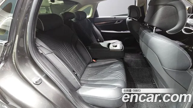 Genesis G80 2022 thumb 11