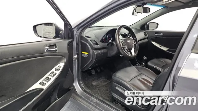 Hyundai Accent 2014 thumb 10