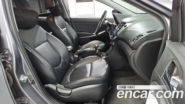 Hyundai Accent 2014 thumb 12