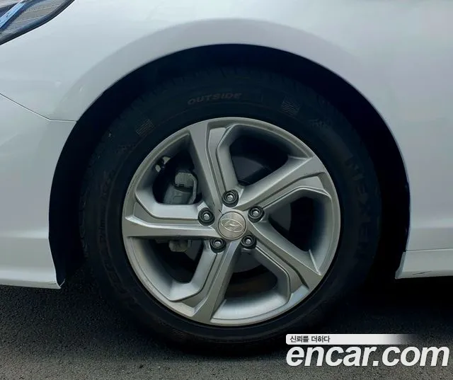 Hyundai Sonata 2018 thumb 9