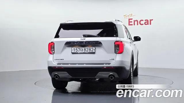Ford Explorer 2020 thumb 4