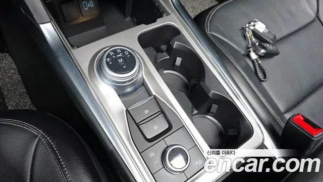 Ford Explorer 2020 thumb 9