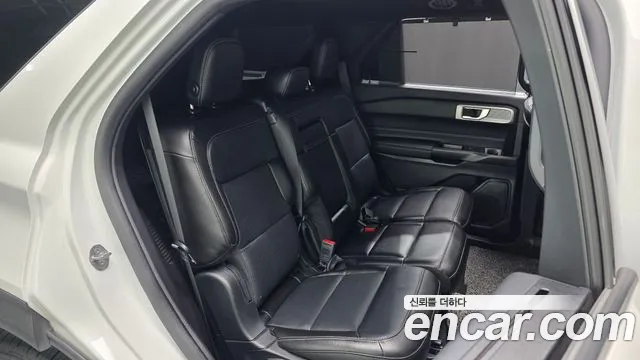 Ford Explorer 2020 thumb 11