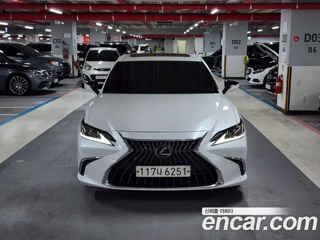 Lexus ES 2024 thumb 3