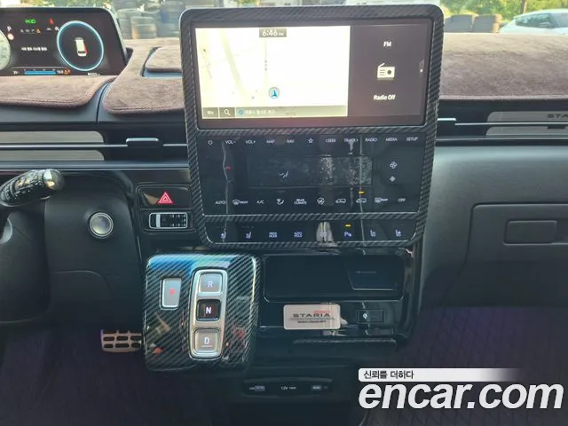 Hyundai Staria 2024 thumb 9