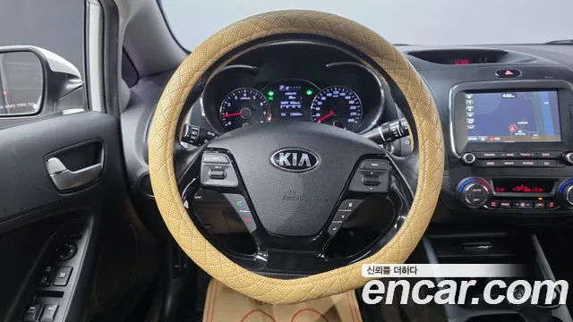 Kia K3 2016 thumb 12