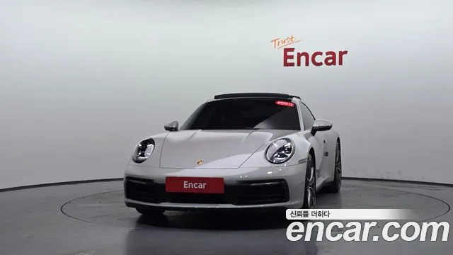 Porsche 911 2024 thumb 2