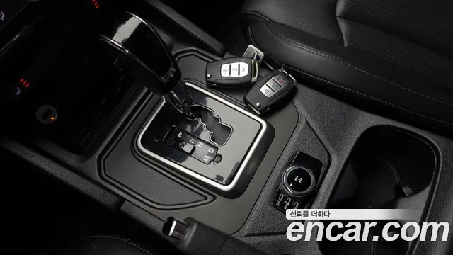 KG_Mobility_Ssangyong Rexton 2019 thumb 9