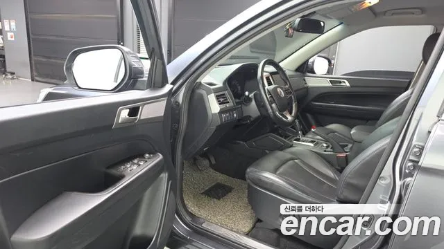 KG_Mobility_Ssangyong Rexton 2019 thumb 10