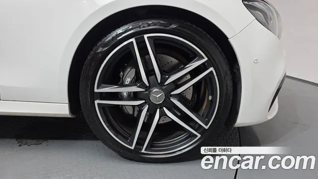 Mercedes-Benz E-Класс 2018 thumb 4