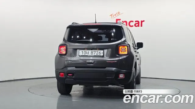 Jeep Renegade 2018 thumb 4
