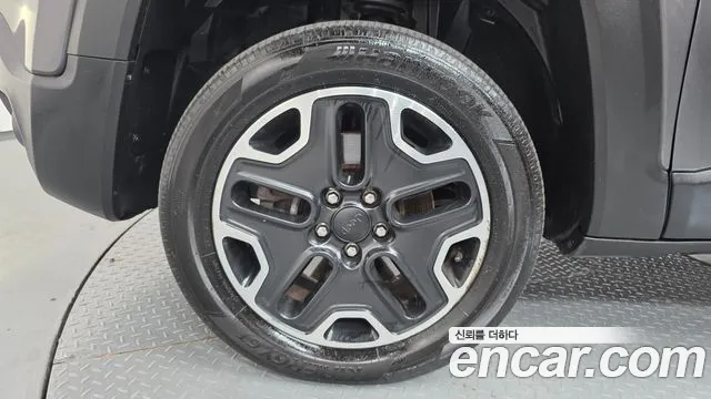Jeep Renegade 2018 thumb 5
