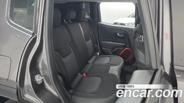 Jeep Renegade 2018 thumb 11