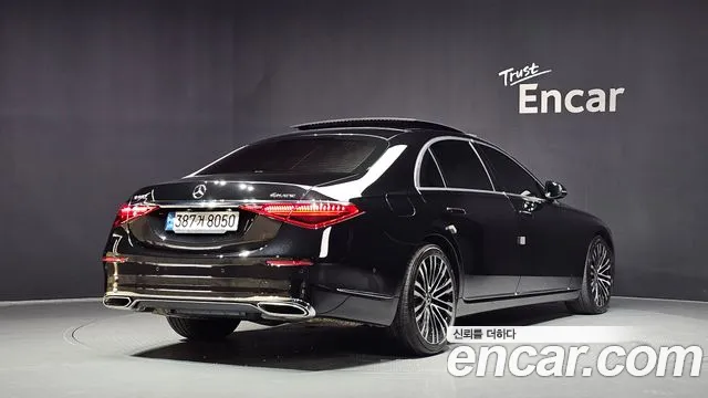Mercedes-Benz S-Класс 2022 1