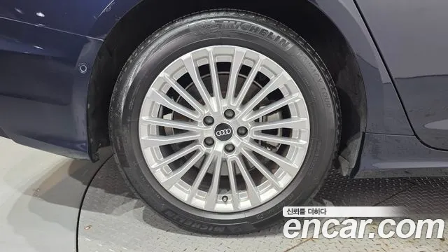 Audi A6 2021 thumb 5
