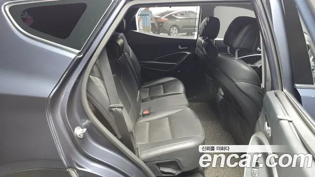 Hyundai Santa Fe 2015 thumb 11