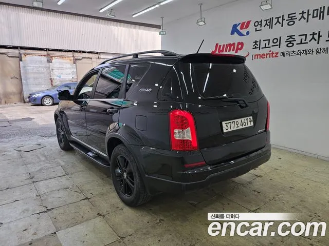KG_Mobility_Ssangyong Rexton 2015 thumb 2