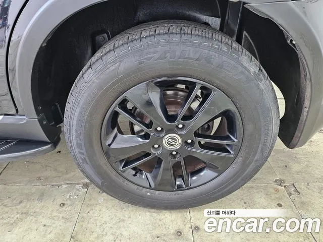 KG_Mobility_Ssangyong Rexton 2015 thumb 5