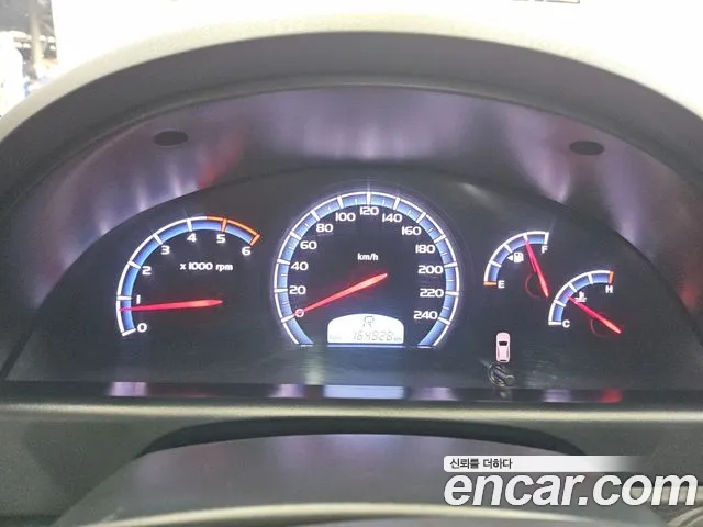 KG_Mobility_Ssangyong Rexton 2015 thumb 8