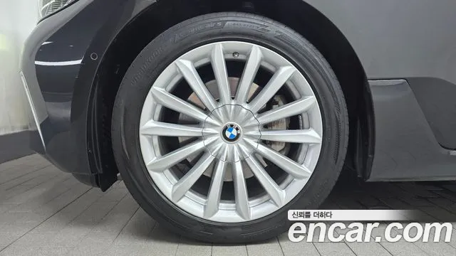 BMW Gran Turismo 2022 thumb 4