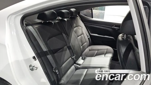Hyundai Avante 2018 thumb 11