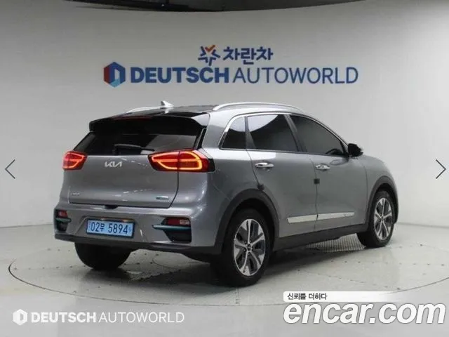Kia Niro 2021 thumb 2