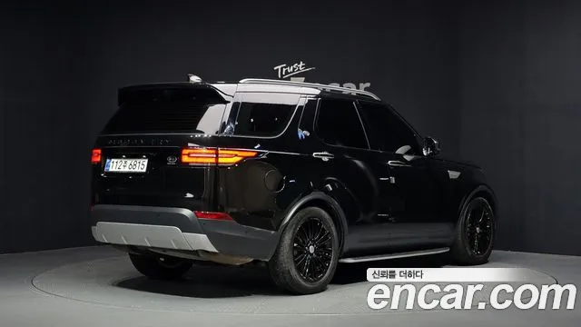 Land Rover Discovery 2020 thumb 2