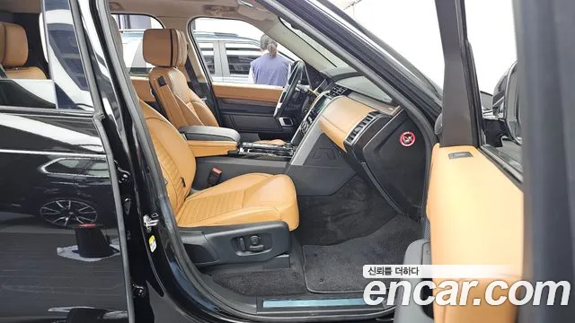Land Rover Discovery 2020 thumb 11
