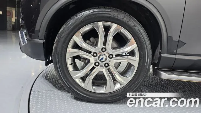 KG_Mobility_Ssangyong Rexton 2019 thumb 5