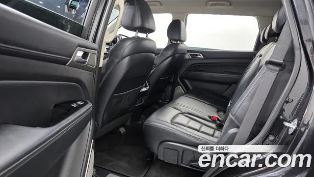 KG_Mobility_Ssangyong Rexton 2019 thumb 12