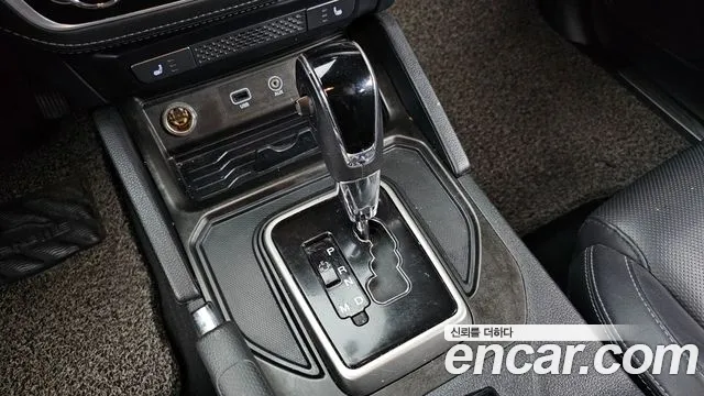 KG_Mobility_Ssangyong Rexton 2018 thumb 9