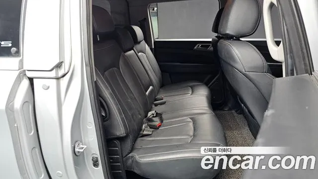 KG_Mobility_Ssangyong Rexton 2018 thumb 12