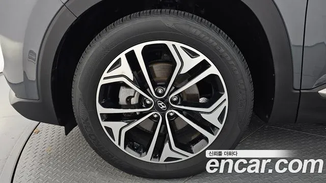 Hyundai Santa Fe 2018 thumb 5