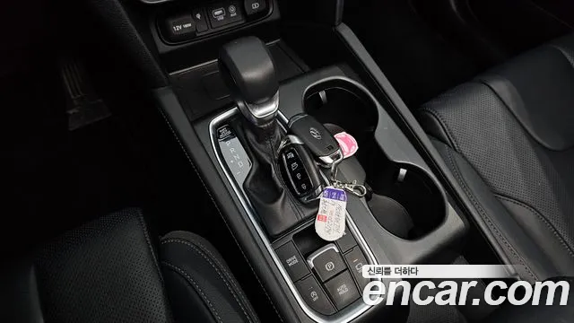 Hyundai Santa Fe 2018 thumb 9