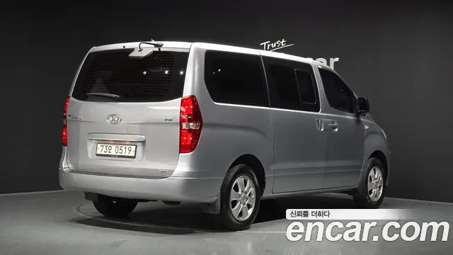 Hyundai Starex 2017 thumb 2